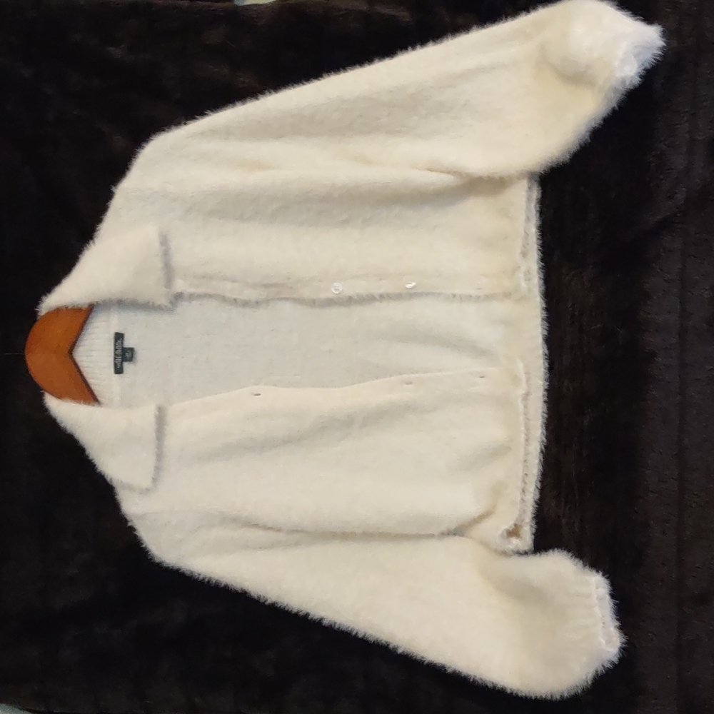 Women's fuzzy beige cardigan sweater, size extra small